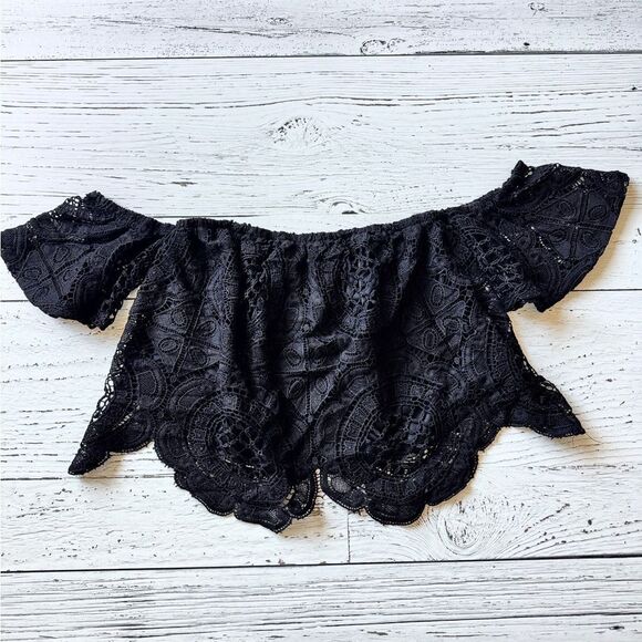 Revolve Clothing - Laila Off the Shoulder Top Black Lace - Picture 4 of 5